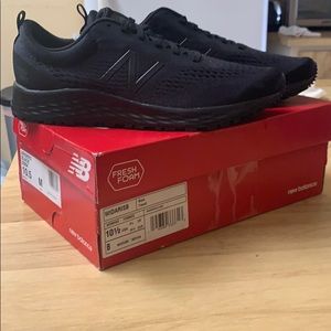 Slip-Resistant sneakers